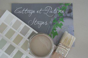 ATELIER LOGO STAGE 3 PHOTO COTTAGE ET PATINE PINCEAU PIENTURE LOGO